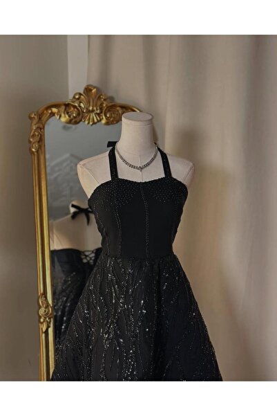 vanus fashion 6139 - فستان أسود ميدي بتصميم وأناقة لافتة