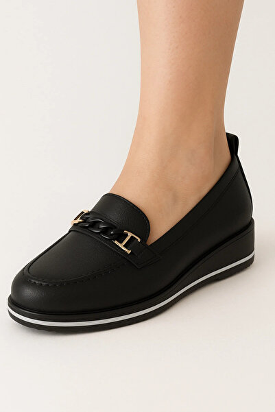 Universal Emil Shoes Yumuşak Taban Kadın Loafer – Zincir Detaylı Konfor Ayakkabı