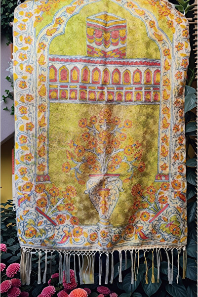 onliecraft Saf yünden el yapımı kaşmir seccade , İslami desenlerle süslenmiştir.