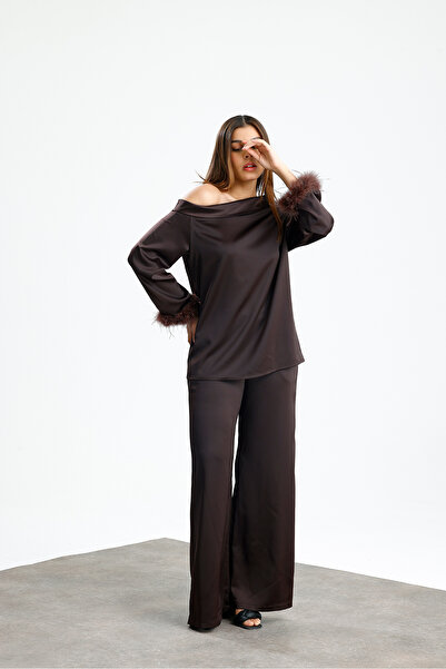 Sense Feather Detailed Off-Shoulder Black Blouse and Pants Set – Stylish and Modern Women's Set | Blz36447 Coffee S