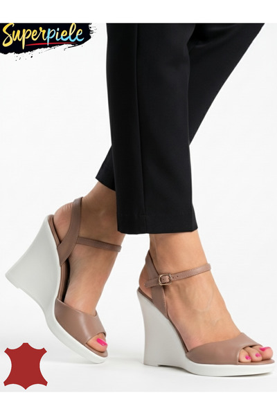 ANGEL BLUE Dark pink women's genuine leather sandals with white platform sole and buckle closure