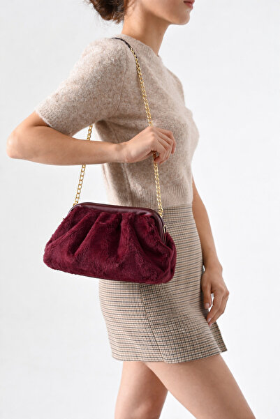 bahwar Plush Women's Shoulder Bag with Chain Strap