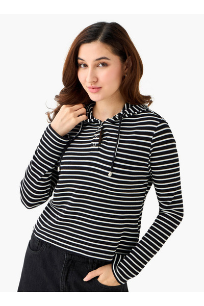 FAV هودي مخطط بقصة عادية للنساء