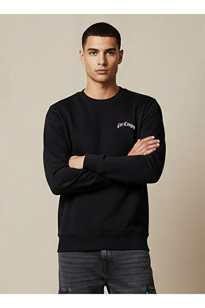 Lee Cooper سويت شيرت رجالي قطني بقصّة عادية وطبعة شعار