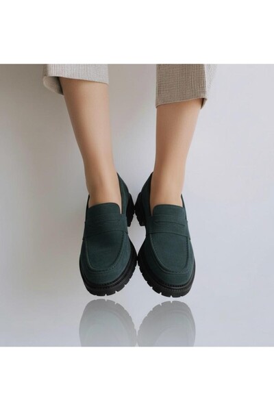 Laura Shoes حذاء لورا النسائي من جلد الغزال لون أخضر ليارا