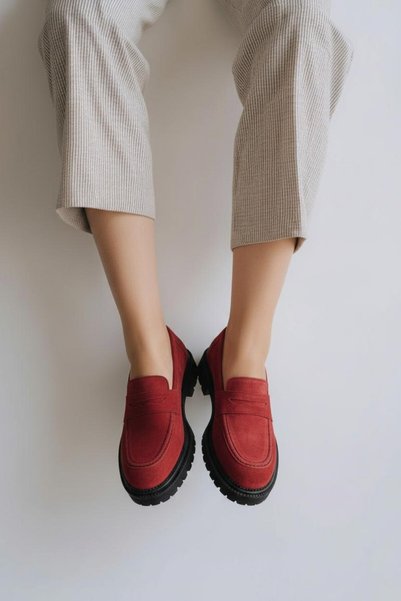 Laura Shoes Laura Women's Suede Loafer Lyra Burgundy