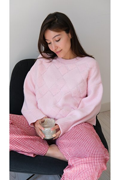 Bracha Crew Neck Diamond Patterned Comfortable Fit Soft Thick Knit Sweater