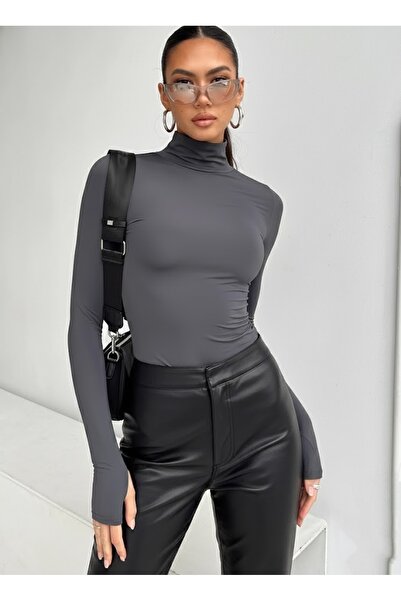 World Fashion Trends Bluză cu guler cu detaliu pe degete