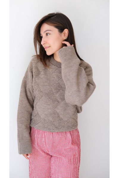 Bracha Crew Neck Diamond Patterned Comfortable Fit Soft Thick Knit Sweater