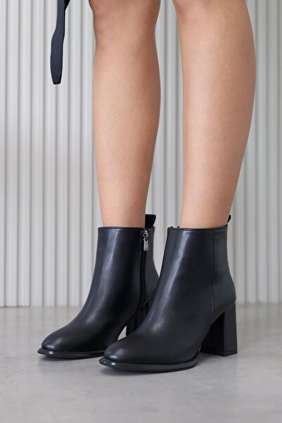 Stil Durağı Nw290011 Model 6 cm Heel New Season Short Boots Black