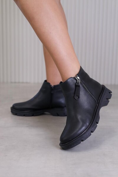 Stil Durağı Frape Model 3 cm Heel New Season Zipper Detailed Short Boots Black