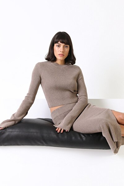 Ferraro Mink Long Sleeve Crew Neck Buttoned Sleeves Cashmere Women's Knitwear Sweater