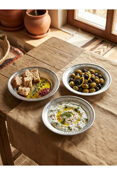 YUNUSOĞLU HOME Set of 3 Authentic Hammered Patterned Steel Presentation Plates – Handcrafted Serving Plates