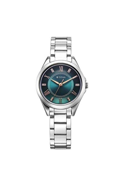 Titan ساعة كاريشما راديانس النسائية 2565SM04 - مينا أخضر