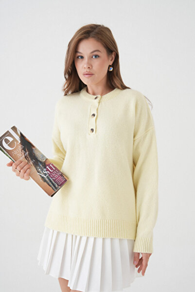 Park Karon Women's Crew Neck Button Detail Knitwear Sweater 8623