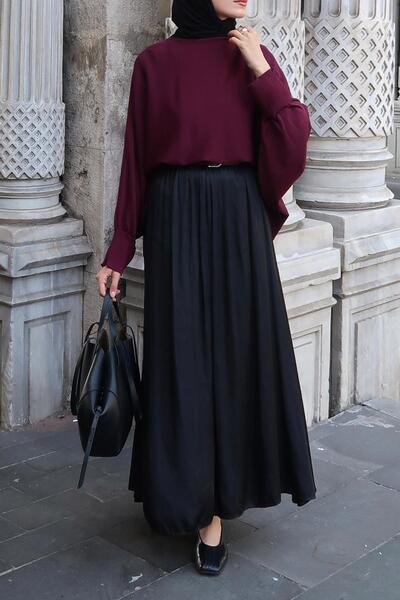 Moca Olesya Satin Skirt Black