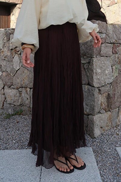 Moca تنورة شيفون بلون بني غامق