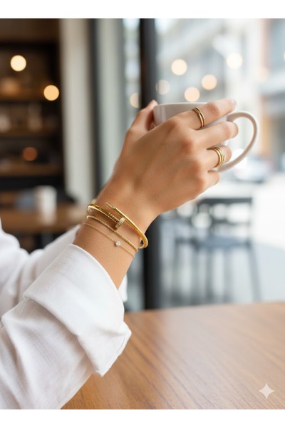 GiftPack مشبك فولاذي مرصع بحجر الزركون مناسب للاستخدام اليومي