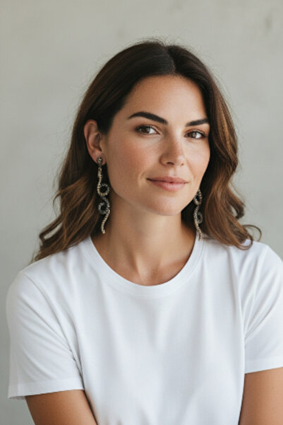 Alyas Aksesuar أقراط على شكل ثعبان مرصعة بالأحجار طراز ZR