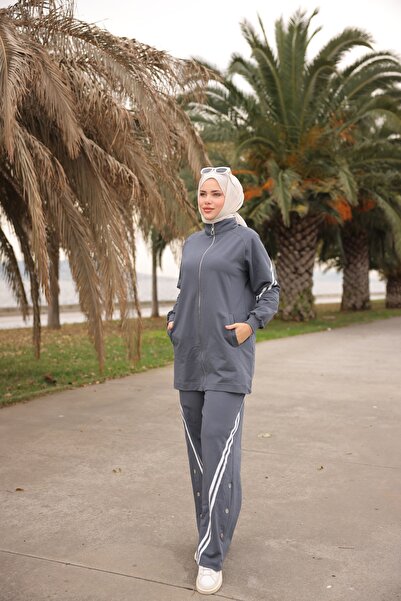 Ryzi Moda Hijab Tracksuit Sports Set with Zipper