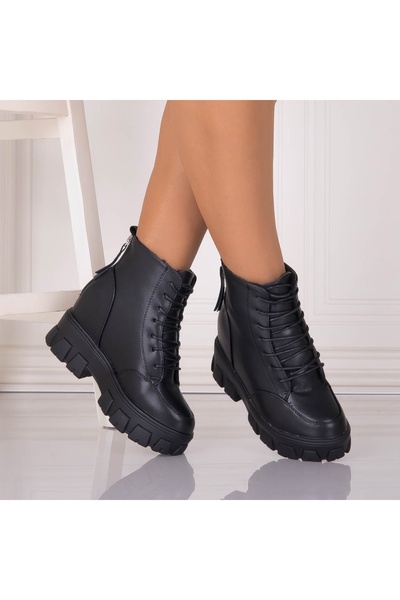 LILLY ROSE Arizora Black Faux Fur Lined Women's Leather Boots, Size 35