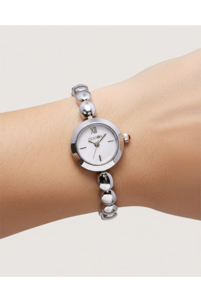 season Seazon Silver Round Watch