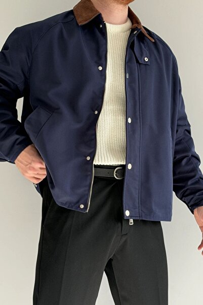 aura7 collection سترة رجالية فاخرة بياقة مخملية وتفاصيل أزرار - أزرق داكن