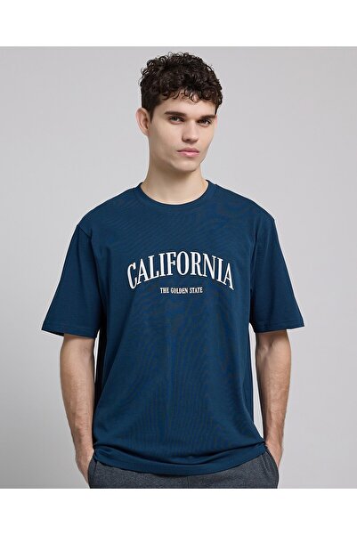 R&B Typography Print T-Shirt With Crew Neck And Short Sleeves