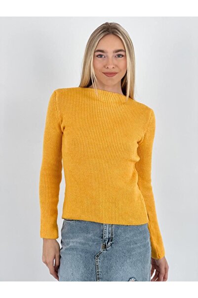Miss Poem Women's Winter Crew Neck Corded Fabric Yellow Knitwear Sweater