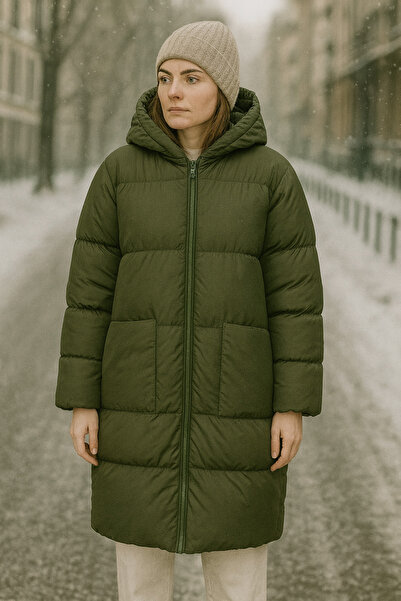 ŞIK VE MUTLU Khaki Long Hooded Puffer Jacket