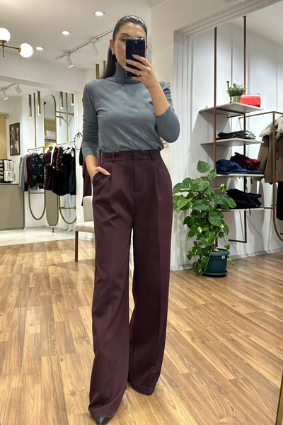 Unique Boutique بنطلون بالازو عالي الخصر باللون العنابي