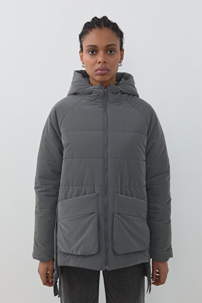 Nihan Şerit Detaylı Kapitone Kaban Gri