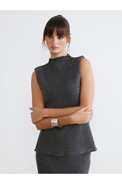 LC Waikiki Half Turtleneck Women's Knitwear Sleeveless Sweater