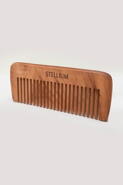 LYa beauty A set of combs made of wood