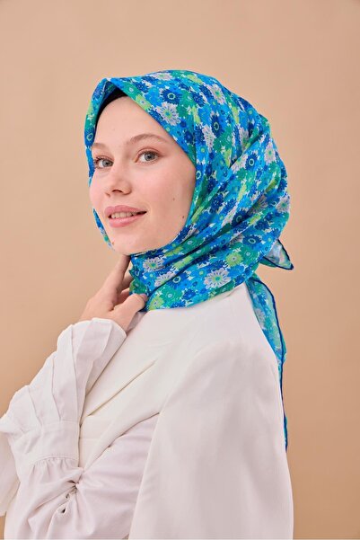 Silk Home 10 Wild Flowers Pattern Soft Scarf