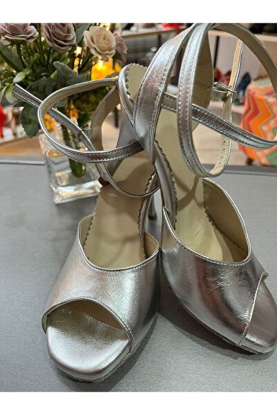 bitangosu Step in the Moonlight Silver Leather 8.5 cm 13 Points Butterfly Mod...