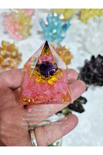 güleçdoğaltaş Gül Kuvars & Ametist Lotus Orgonit Piramit – 5 cm Doğal Taş Ene...