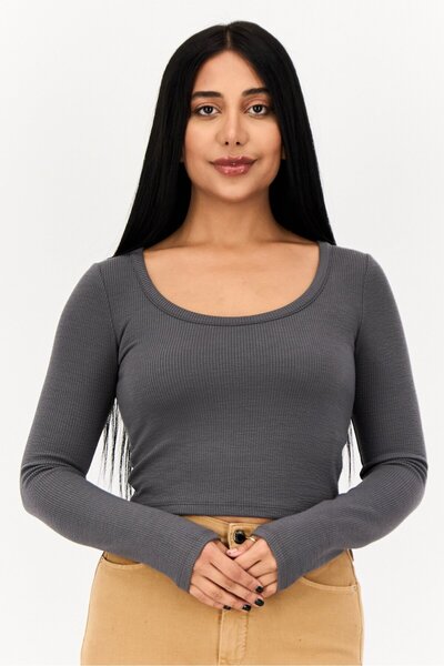 Don't Call Me Jennyfer Women Scoop Neck Long Sleeves Ribbed Top, Dark Grey