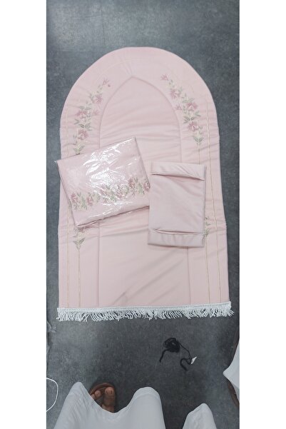 ssd Royal bridal-style padded prayer rug with embroidered royal design