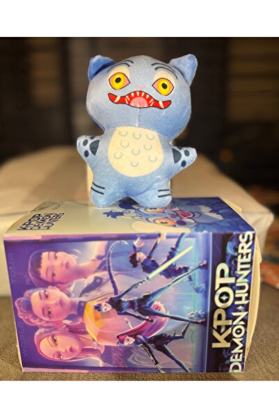 K-POP KPOP DEMON HUNTERS VANATORII DE DEMONI ZOEI HUNTRIX BRELOC CARE CÂNTĂ 16 cm