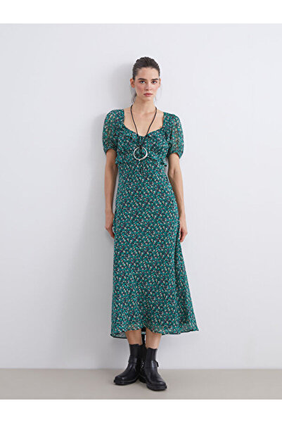 LC Waikiki Rmz Gi̇yi̇m Farkiyla Heart Roba Collar Floral Balloon Sleeve Dress