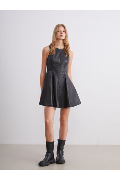 LC Waikiki فستان قصير بياقة روبا مظهر جلدي من UZG STORE للنساء الأنيقات