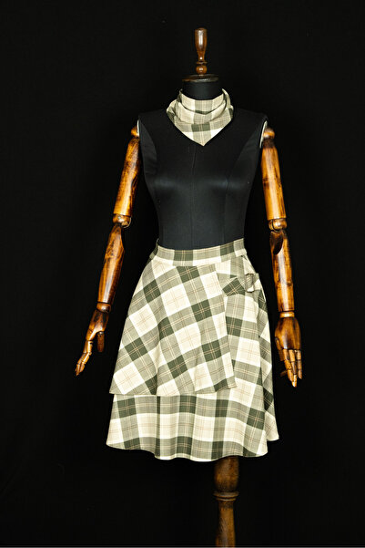 Sihirli Düğmeler Tasarım Etek