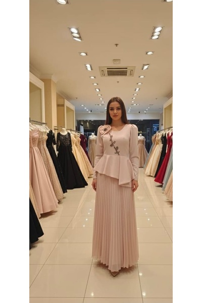 dantil فستان سهرة بلون وردي انيق
