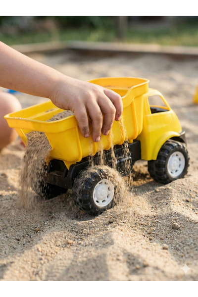lookandbuy Kürek Hediyeli Büyük Boy Damperli Kamyon - Sarı Oyuncak İş Makinesi