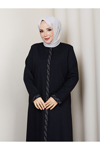 Efelif Siyah Mevsimlik Nakışlı Taşlı Fermuarlı Büyük Beden Kadın Ferace