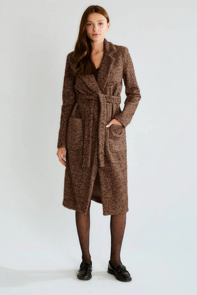 cemo Bağlama Kemerli Ve Yama Cepli Uzun, Dokulu Kruvaze Kaban