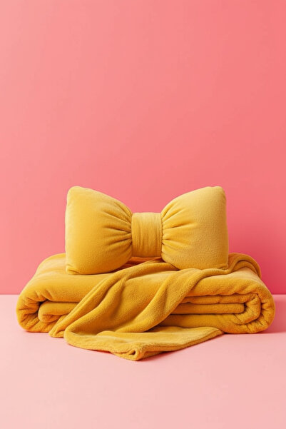 JACA 2-Piece Wellsoft Plush Fleece Tv Blanket Single Blanket and Stuffed Bow Throw Pillow Set