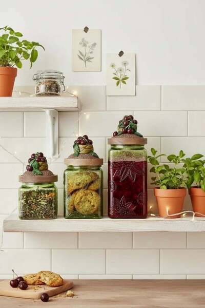 Handan UZUNOĞLU Wooden Vacuum Lid Glass 3-Piece Jar Set Cherry