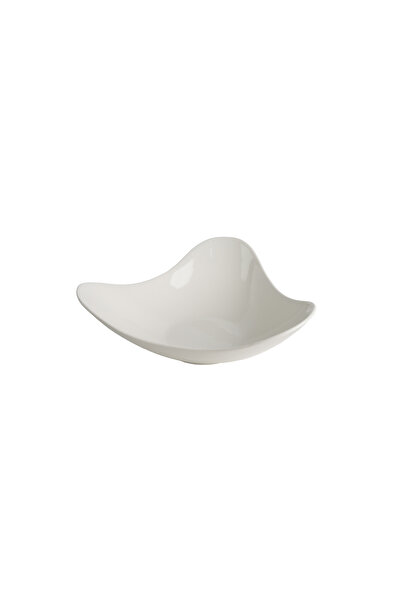 SQUALO Round white porcelain serving dish with wavy edges and suitable depth
